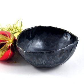 Dawn Whitehand black bowl